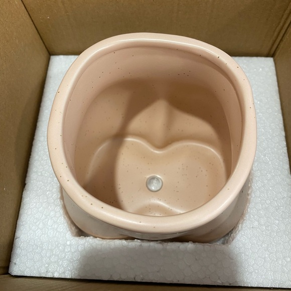 Hallops Female Form Butt Sculpture Ceramic Planter Beige Succulent Planter NWT - Picture 7 of 8